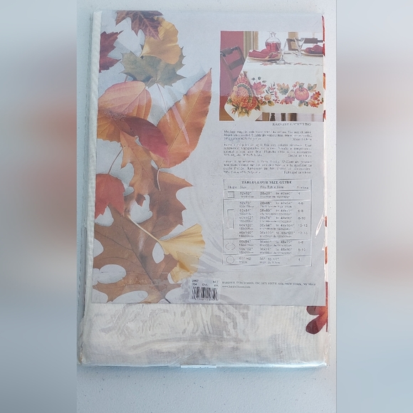 Harvest Oval New In Package Bardwil Thanksgiving Turkey Pumpkin Table Cloth - Picture 3 of 8